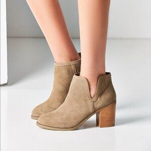 Urban Outfitters Tan Ankle Booties